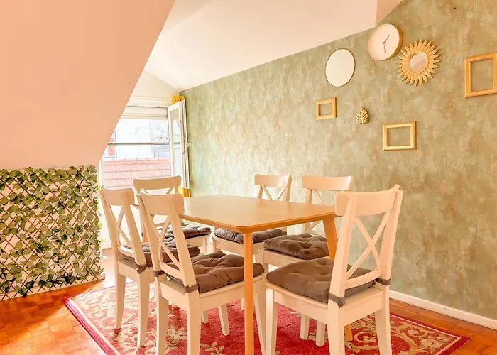 My Fair - 3 Bedroom Loft Near Principe Real Lisbona