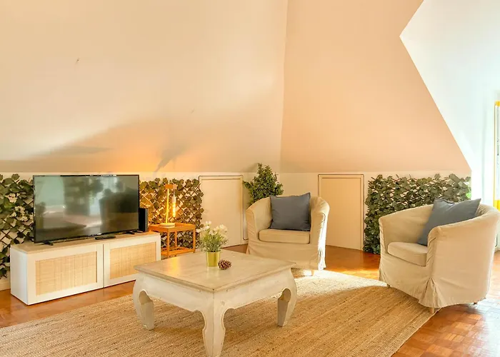 My Fair - 3 Bedroom Loft Near Principe Real Lisboa