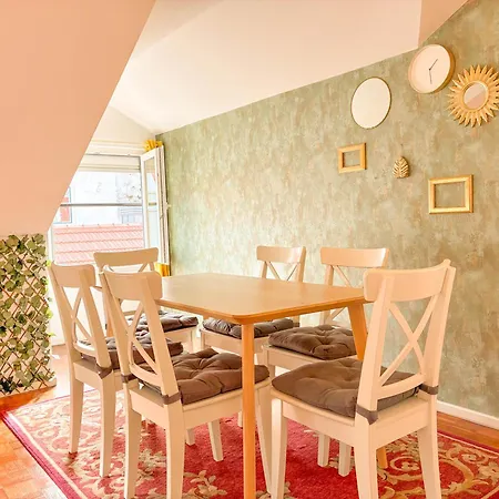 My Fair - 3 Bedroom Loft Near Principe Real Lisboa