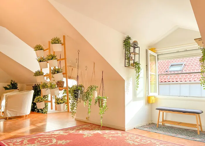 My Fair - 3 Bedroom Loft Near Principe Real * Lissabon