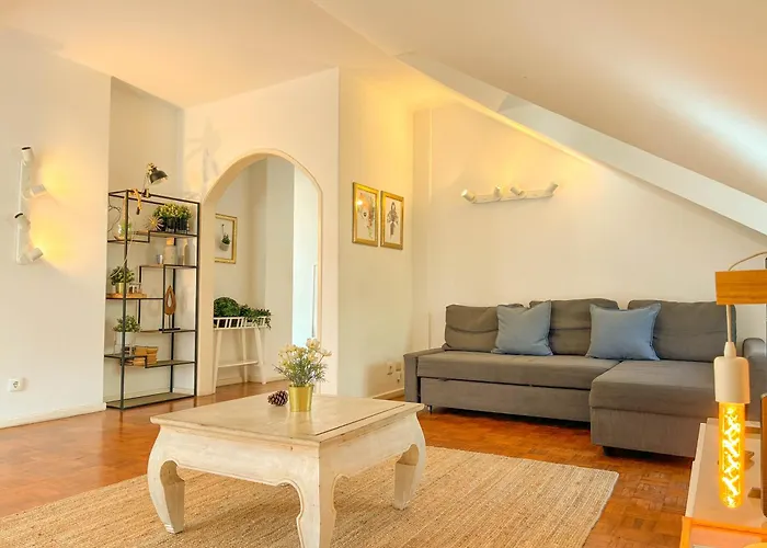 My Fair - 3 Bedroom Loft Near Principe Real Appartement Lissabon