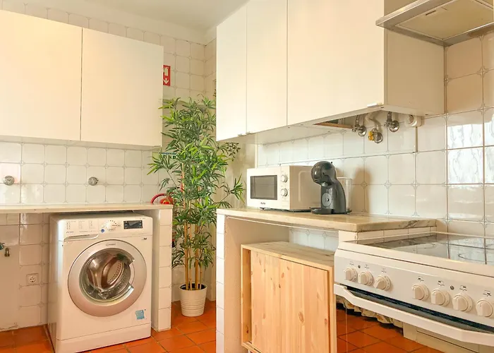 My Fair - 3 Bedroom Loft Near Principe Real Lissabon